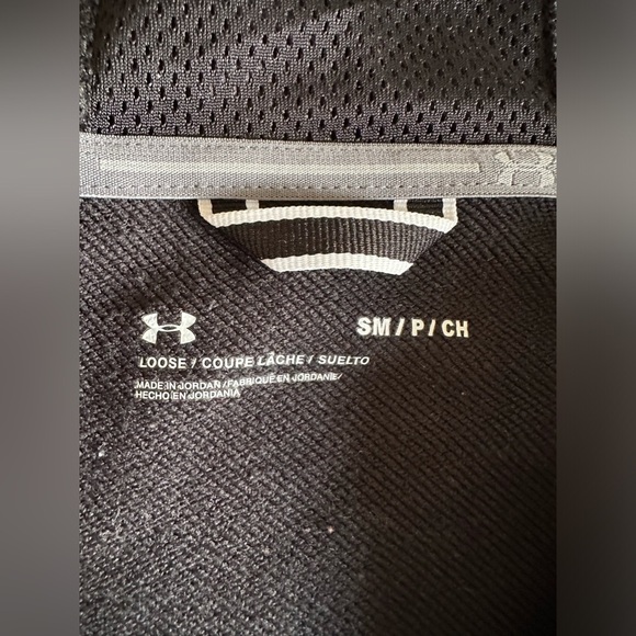 Under Armour Hoddie Tee - Picture 4 of 6